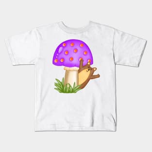 Happy groundhog with Mushroom hat Kids T-Shirt